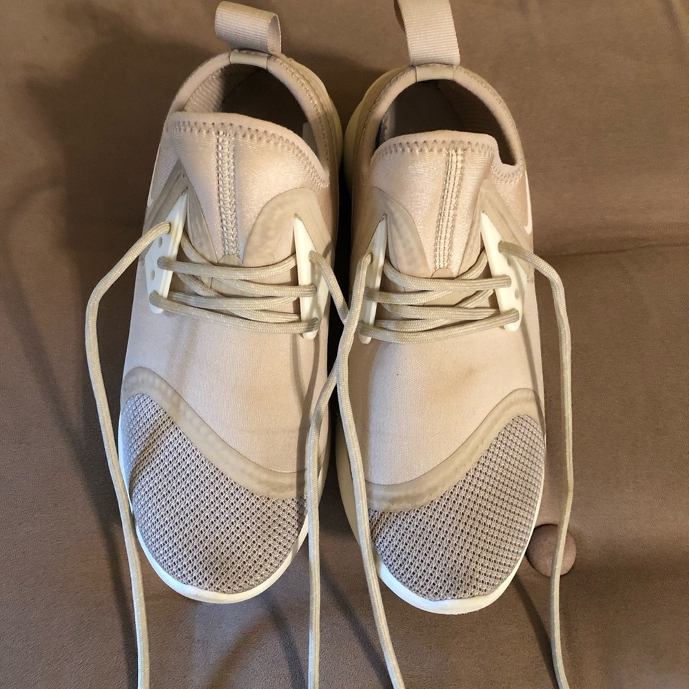 Nike shoes size 5.5